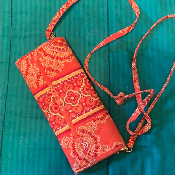 Vera Bradley cross body wallet - Picture 1 of 4